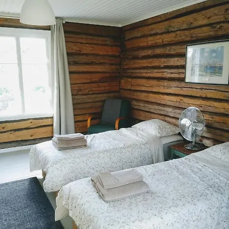 فندق مبيت وإفطار Hannaksen Tila *