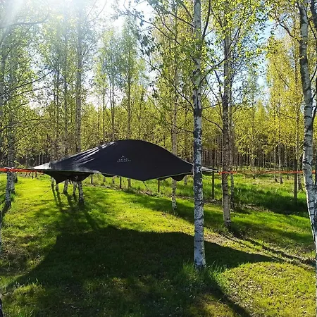 Hannaksen Tila Bed & Breakfast *